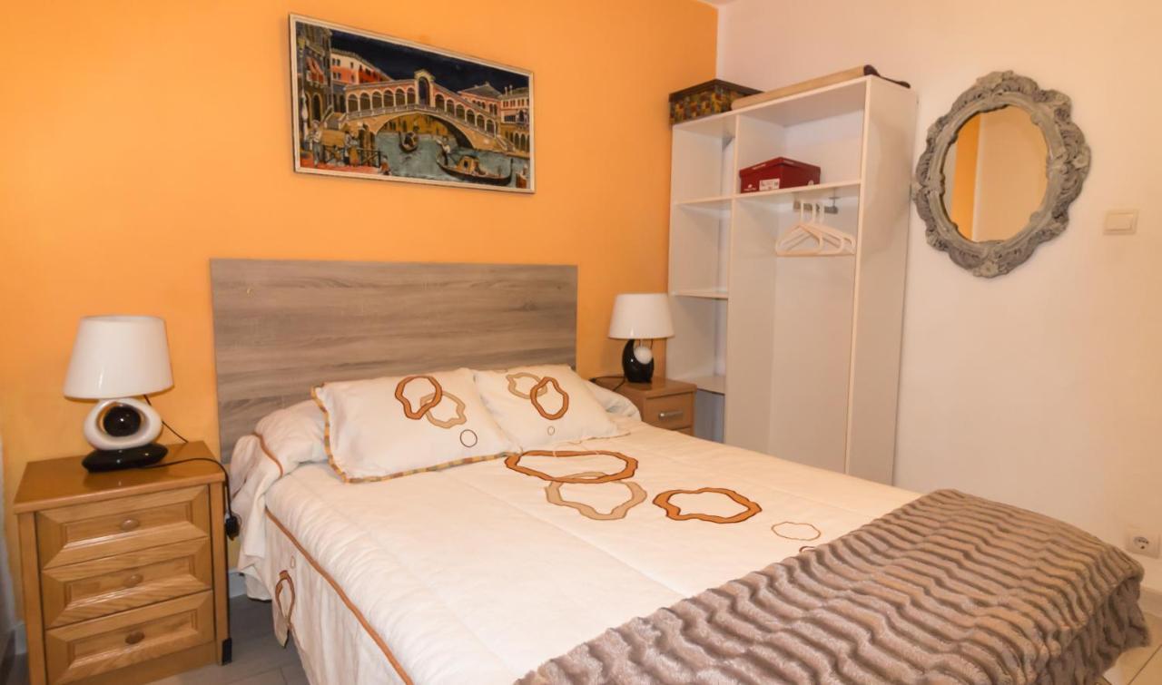 הוילה Castrillo de la Vega Casa Con Jardin A 5' De Aranda De Duero מראה חיצוני תמונה