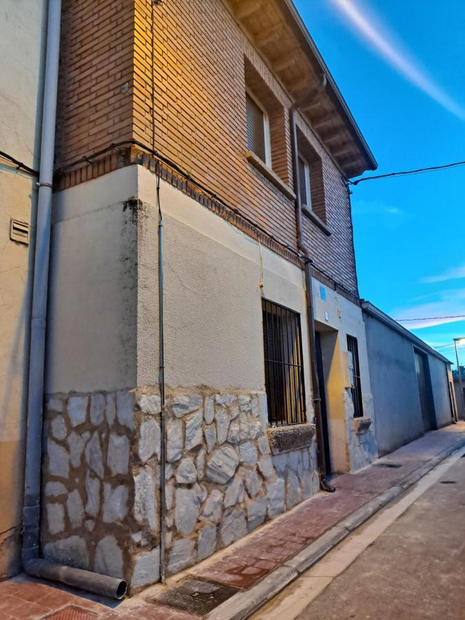 הוילה Castrillo de la Vega Casa Con Jardin A 5' De Aranda De Duero מראה חיצוני תמונה